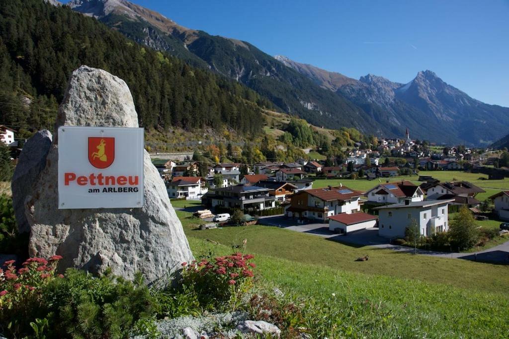 Pension Angelika Pettneu am Arlberg Exteriör bild